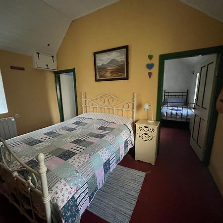 -Going Back In Time- 200 Year Old Farmhouse Creegh Esterno foto